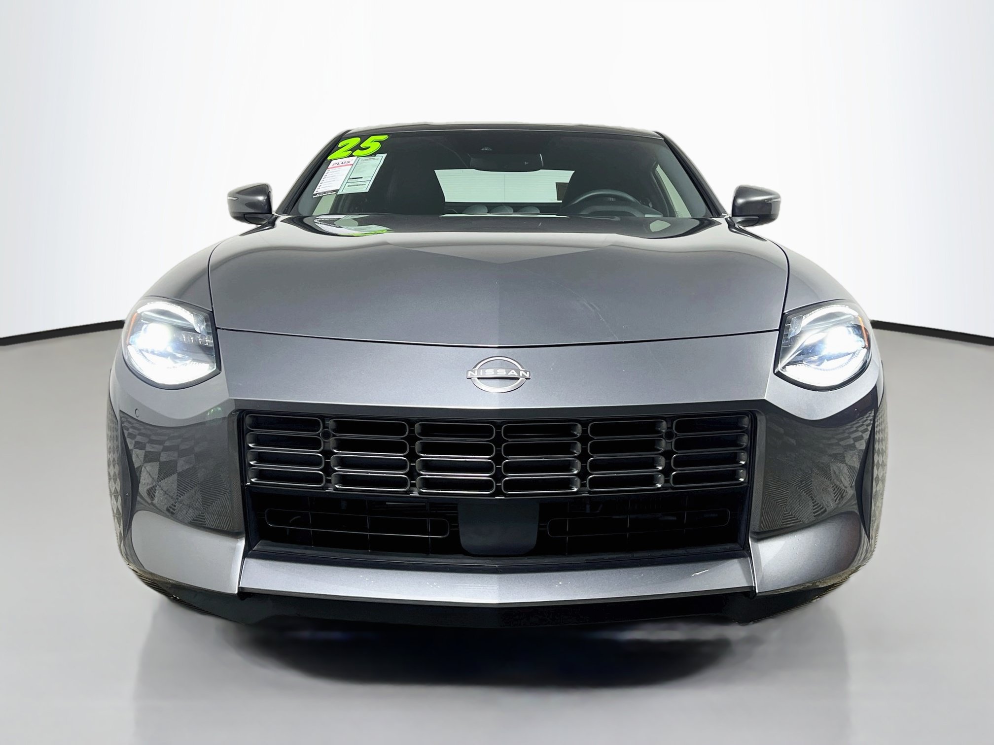 Used 2025 Nissan Z Performance w/ Floor Mat Package RWD image 11