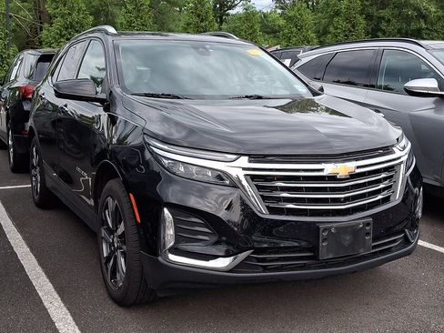 Used 2023 Chevrolet Equinox Premier AWD/4WD image 5