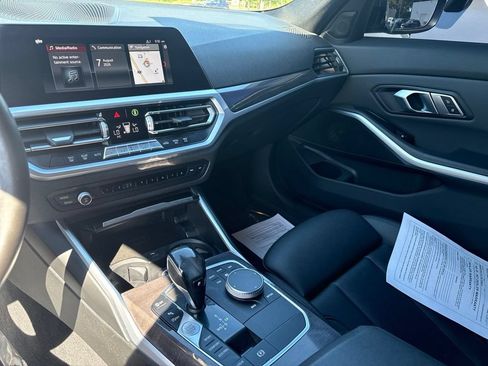 Used 2020 BMW 330i Sedan w/ Convenience Package RWD image 26