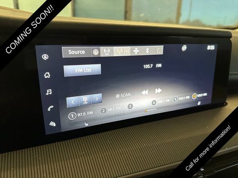 Used 2025 Nissan Murano SV AWD/4WD image 13