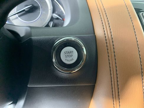 Used 2019 INFINITI QX80 Luxe w/ Proactive Package image 18