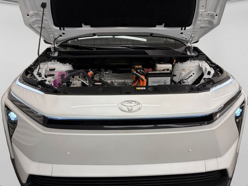 Used 2026 Toyota bZ FWD image 25
