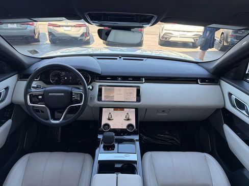 Used 2022 Land Rover Range Rover Velar S AWD/4WD image 14