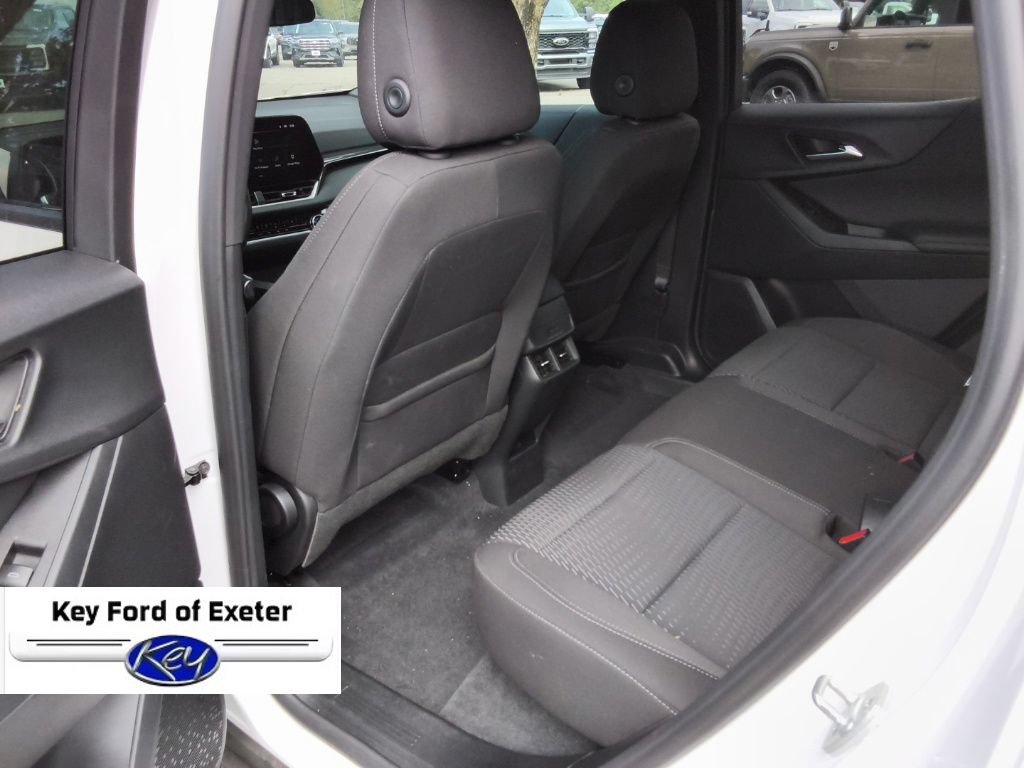 Used 2026 Chevrolet Equinox LT AWD/4WD image 17