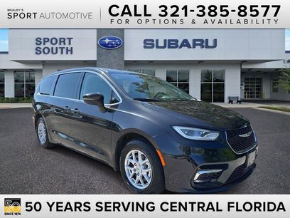 Used 2023 Chrysler Pacifica Touring-L