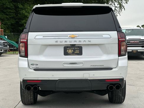 Used 2021 Chevrolet Suburban Premier w/ Premium Package AWD/4WD image 6