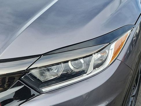 Certified 2022 Honda HR-V Sport image 9