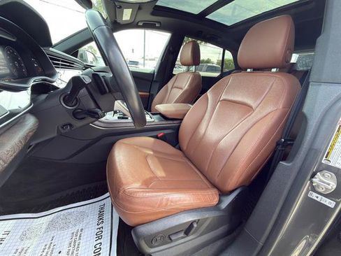Used 2019 Audi Q8 Premium Plus image 11
