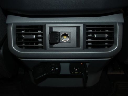 Used 2022 Ford F150 XLT w/ Equipment Group 302A High image 31