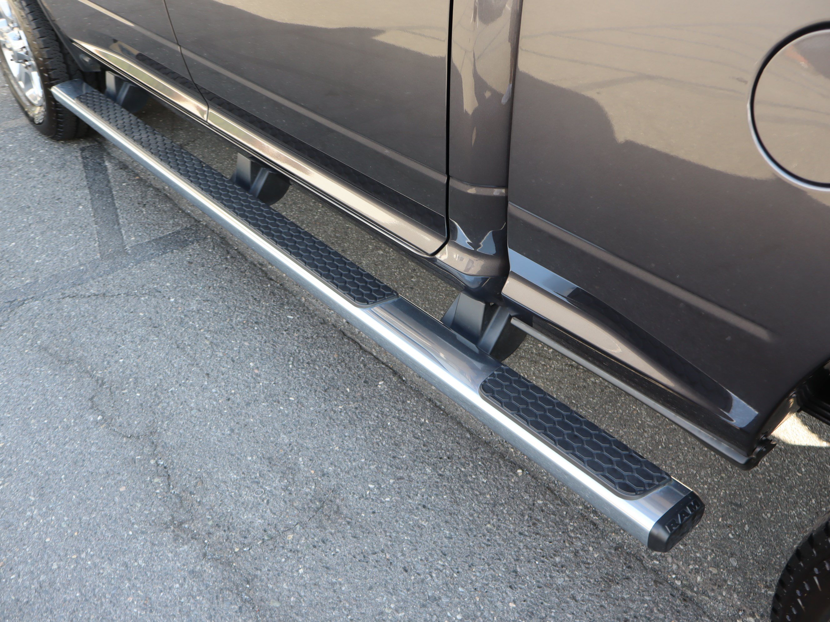 Used 2025 RAM 3500 Big Horn AWD/4WD image 15