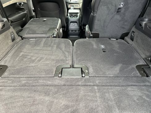 Certified 2023 Volvo XC90 T8 Ultimate image 19