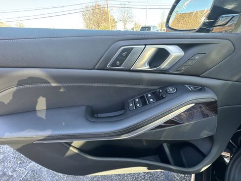 Used 2023 BMW X5 xDrive40i w/ Premium Package image 24