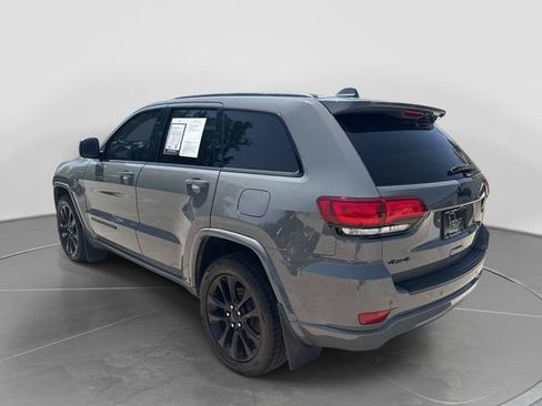 Used 2021 Jeep Grand Cherokee Laredo X AWD/4WD image 6