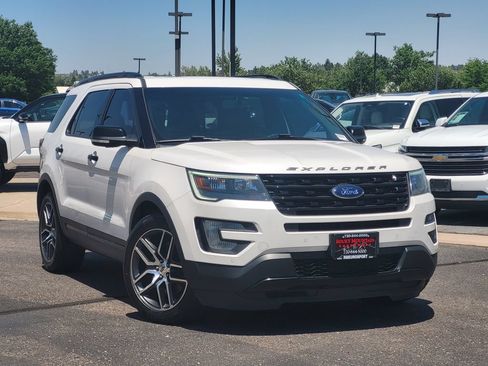 Used 2017 Ford Explorer Sport AWD/4WD image 2