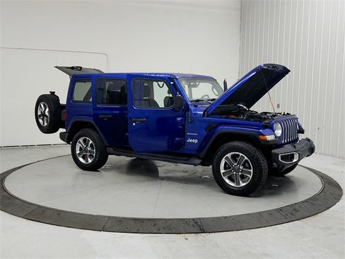 Used 2020 Jeep Wrangler Unlimited Sahara w/ Uconnect 4C Nav & Sound Group image 9