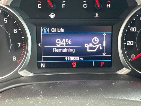 Used 2021 GMC Acadia SLE w/ Driver Convenience Package image 20