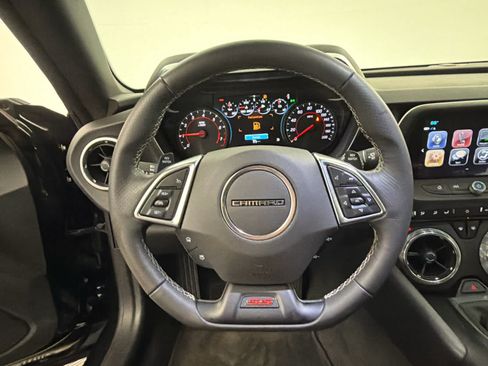 Used 2018 Chevrolet Camaro SS RWD image 17