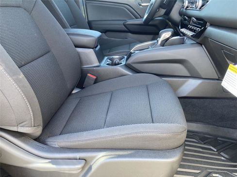 New 2026 GMC Canyon Elevation w/ Convenience Package image 13