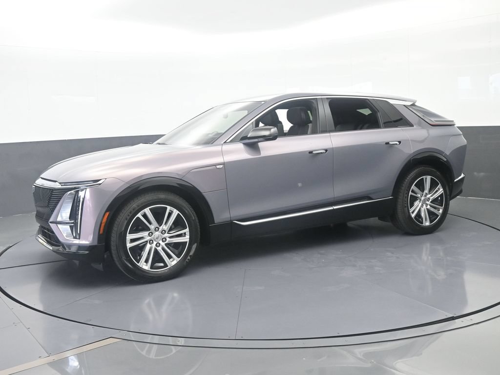 Used 2024 Cadillac Lyriq Tech RWD image 2