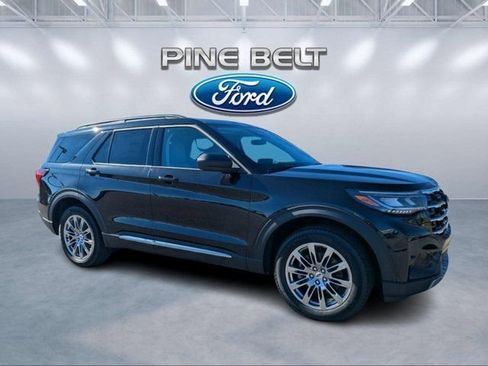 New 2025 Ford Explorer Active w/ Active Comfort Package image 7