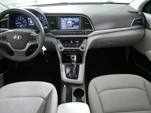 Used 2018 Hyundai Elantra SEL w/ Cargo Package FWD image 10