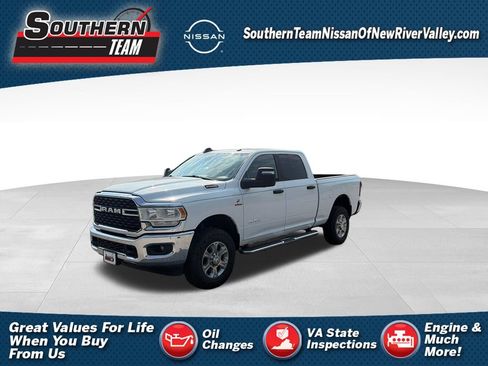 Used 2024 RAM 2500 Big Horn w/ Off Road Package AWD/4WD image 1