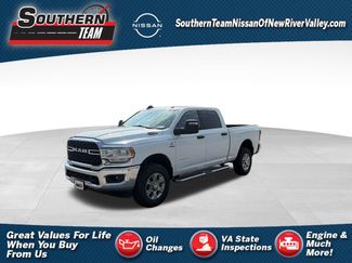 Used 2024 RAM 2500 Big Horn w/ Off Road Package AWD/4WD 360° Tour