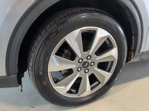 Certified 2023 Ford Escape Platinum AWD/4WD image 9