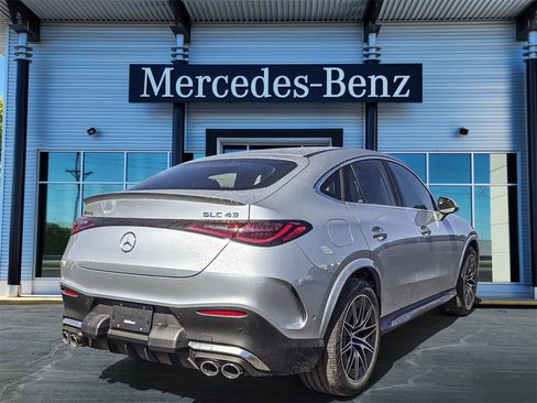 New 2025 Mercedes-Benz GLC 43 AMG 4MATIC image 6