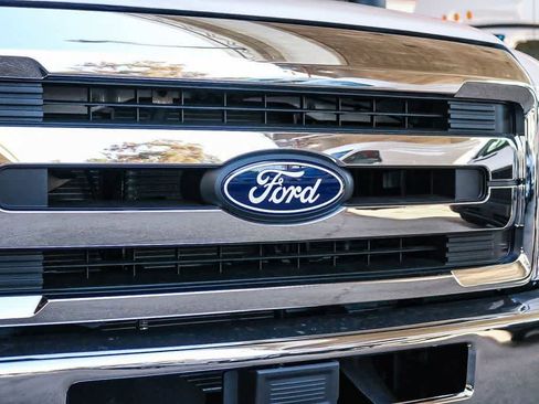 New 2026 Ford E-350 and Econoline 350 Super Duty w/ Power Equipment Group RWD image 7