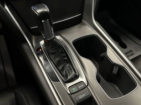 Used 2022 Honda Accord Sport image 15