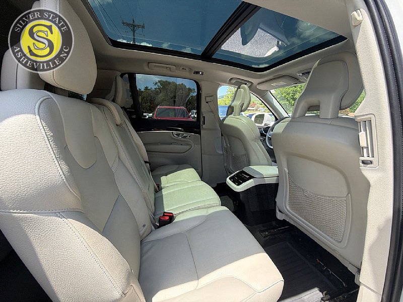 Used 2017 Volvo XC90 T6 Momentum w/ Vision Package AWD/4WD image 19