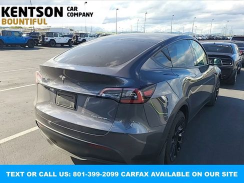 Used 2023 Tesla Model Y Long Range image 3