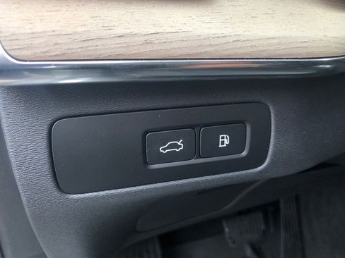 New 2026 Volvo XC90 T8 Plus image 12