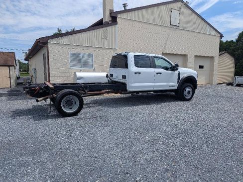 Used 2024 Ford F550 4x4 Crew Cab Super Duty image 6