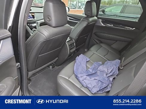 Used 2023 Cadillac XT5 Premium Luxury image 7