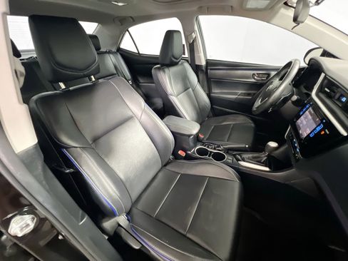 Used 2017 Toyota Corolla XSE image 31