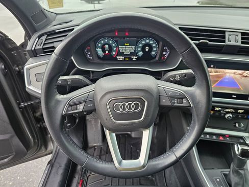 Used 2020 Audi Q3 2.0T Premium w/ Convenience Package image 29