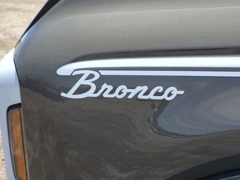 New 2026 Ford Bronco Heritage Edition AWD/4WD image 12