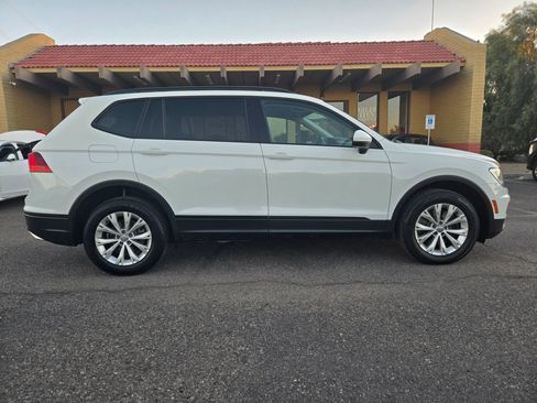 Used 2018 Volkswagen Tiguan S image 17