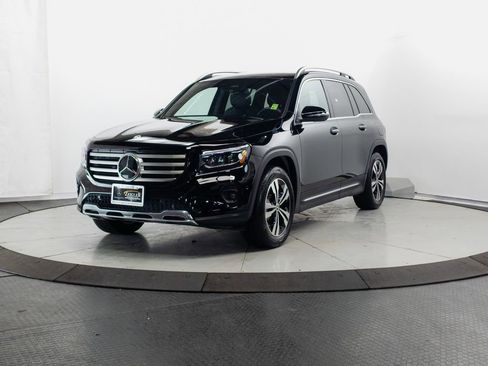 Certified 2026 Mercedes-Benz GLB 250 4MATIC image 3