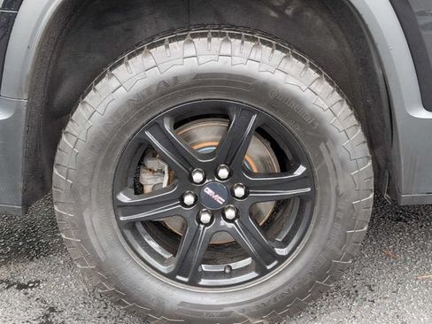 Used 2021 GMC Acadia AT4 w/ Trailering Package AWD/4WD image 15