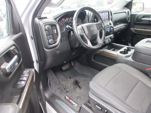 Used 2020 Chevrolet Silverado 1500 LT Trail Boss image 17