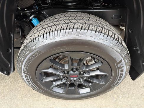 Used 2024 Toyota Tundra Limited w/ TRD Off-Road Package AWD/4WD image 18