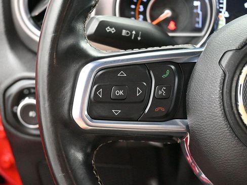Used 2020 Jeep Wrangler Unlimited Sahara AWD/4WD image 17