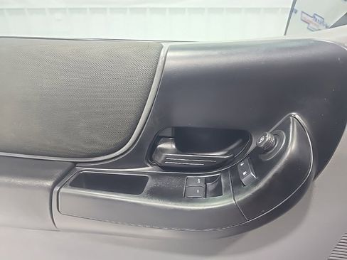 Used 2011 Ford Ranger XLT image 13