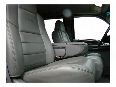 Used 2005 Ford F250 Lariat image 16