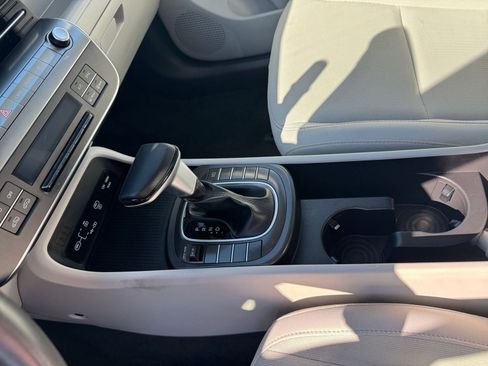 Used 2025 Hyundai Kona SEL image 41