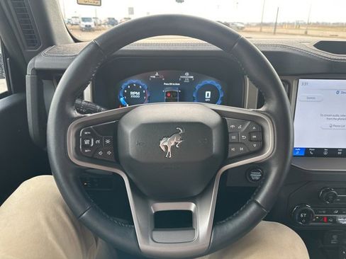 Used 2025 Ford Bronco Outer Banks image 36