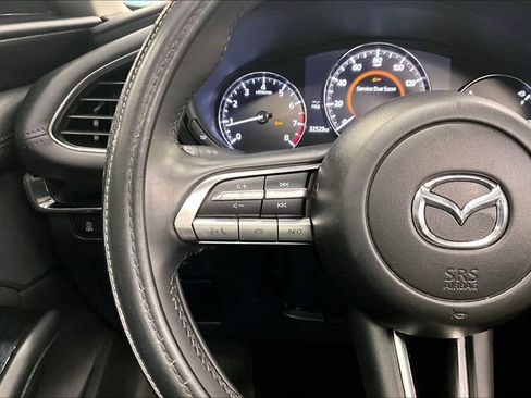 Used 2023 MAZDA MAZDA3 s FWD image 17